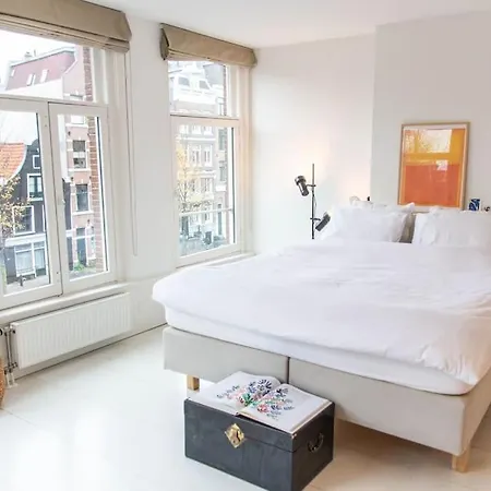 Spacious Modern Canal House Appartement