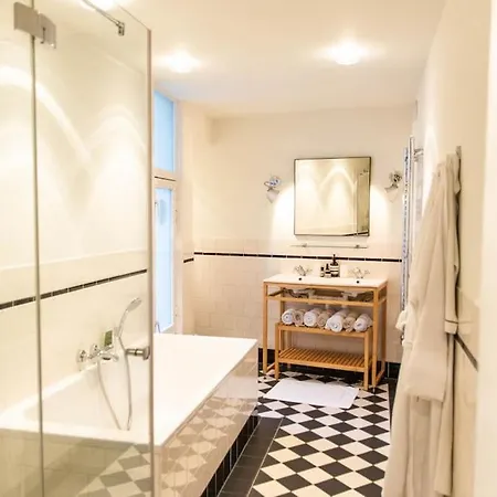 Appartement Spacious Modern Canal House Amsterdam